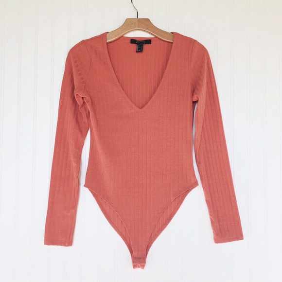 ⭐️ 3 for $25 Bodysuit - Picture 1 of 6